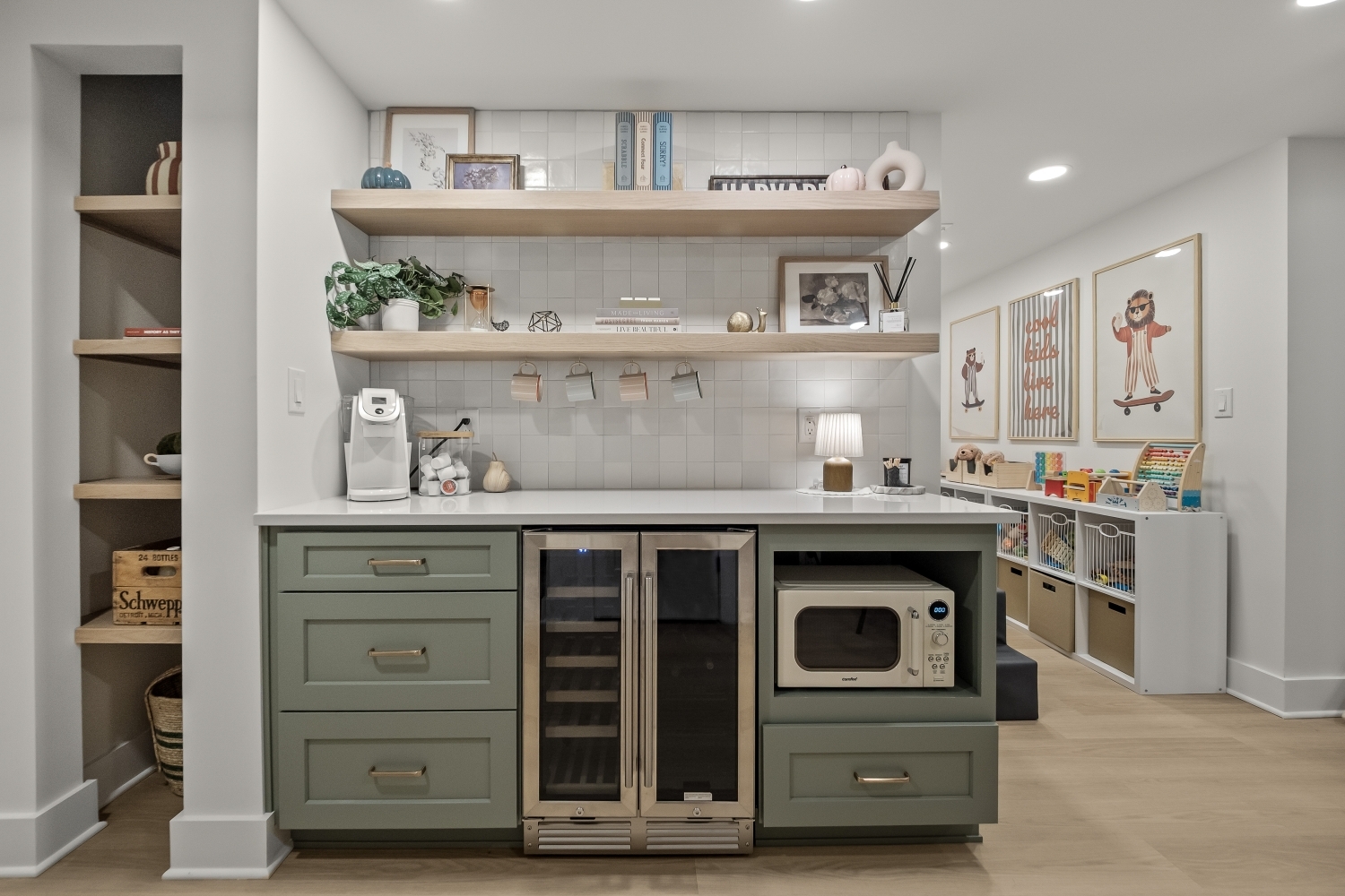 Basement Wet Bar & Kitchenette