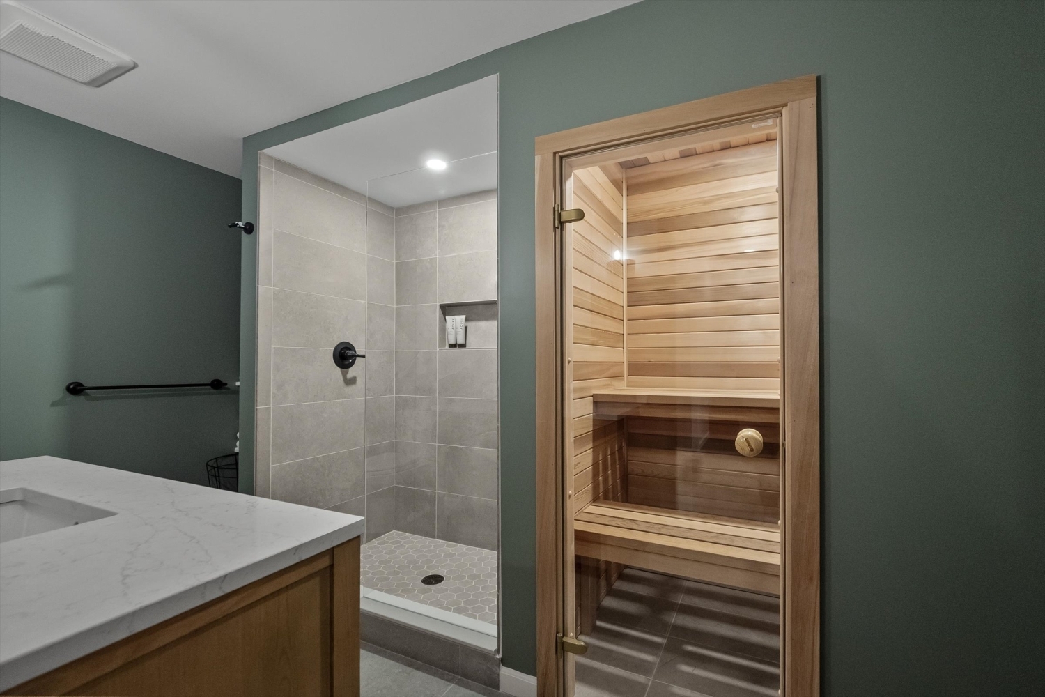 Basement Spa & Sauna